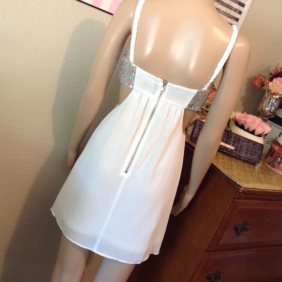 Gorgeous dress with white skirt and sequins P040 - Picture 5 of 8